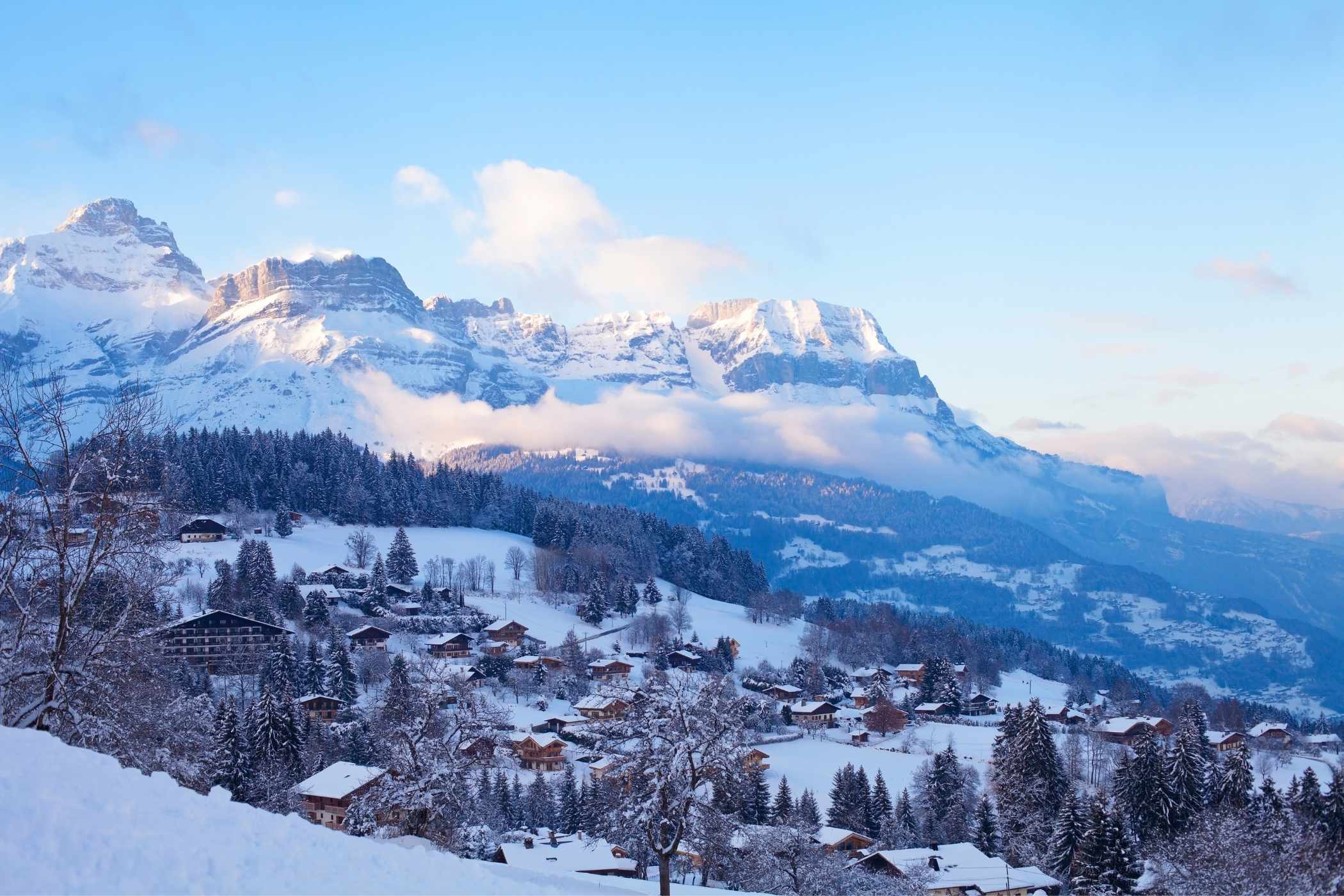 jardin-combloux-fr1186a-08 Megève near Combloux — village in winter
