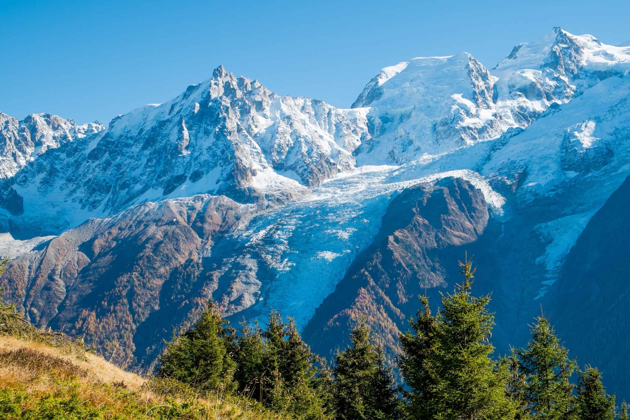 jardin-combloux-fr1186a-11 Mont Blanc massif seen from the Combloux area